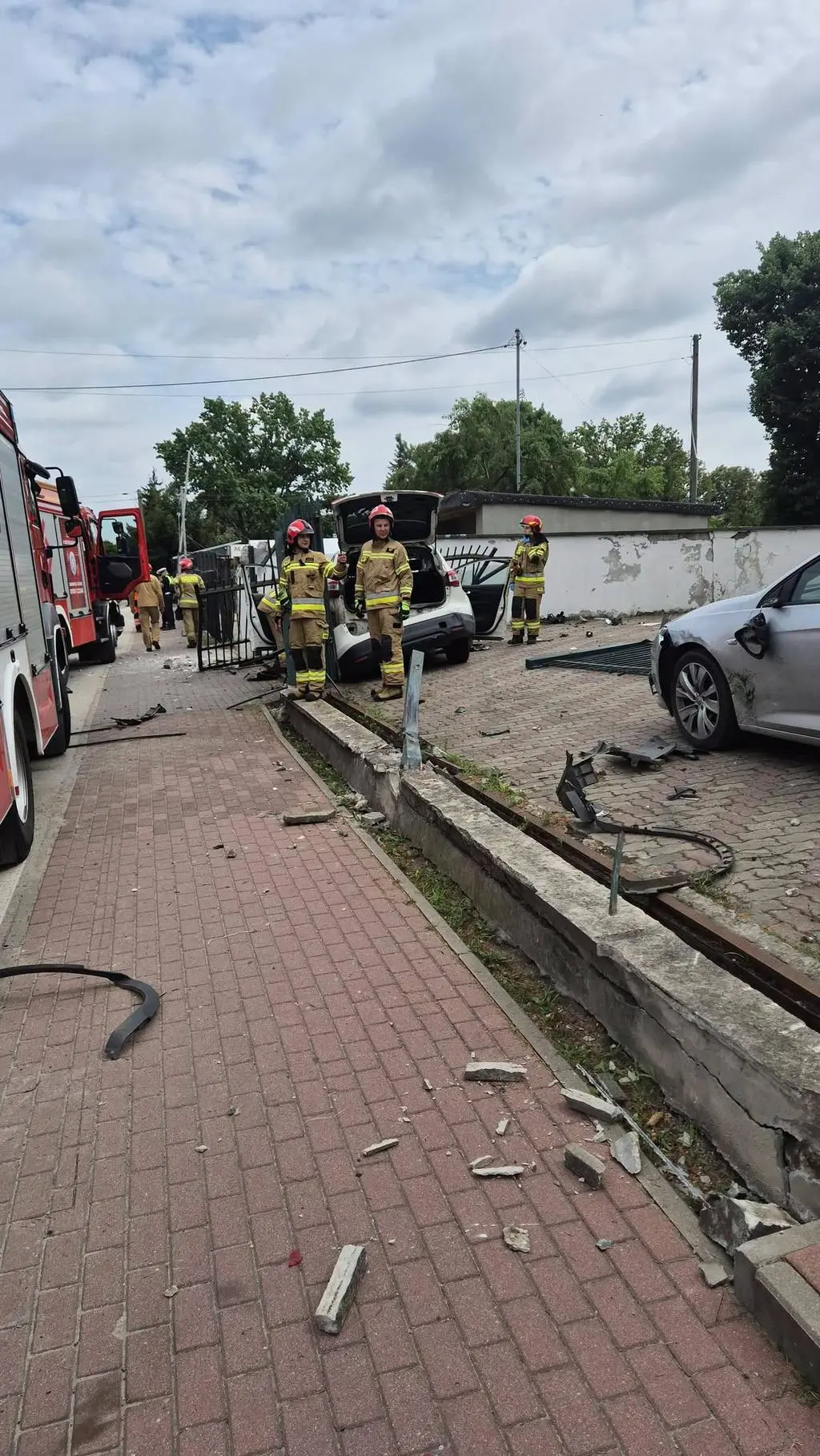 Wypadek z udziałem trzech aut na ulicy Parkowej w Legionowie