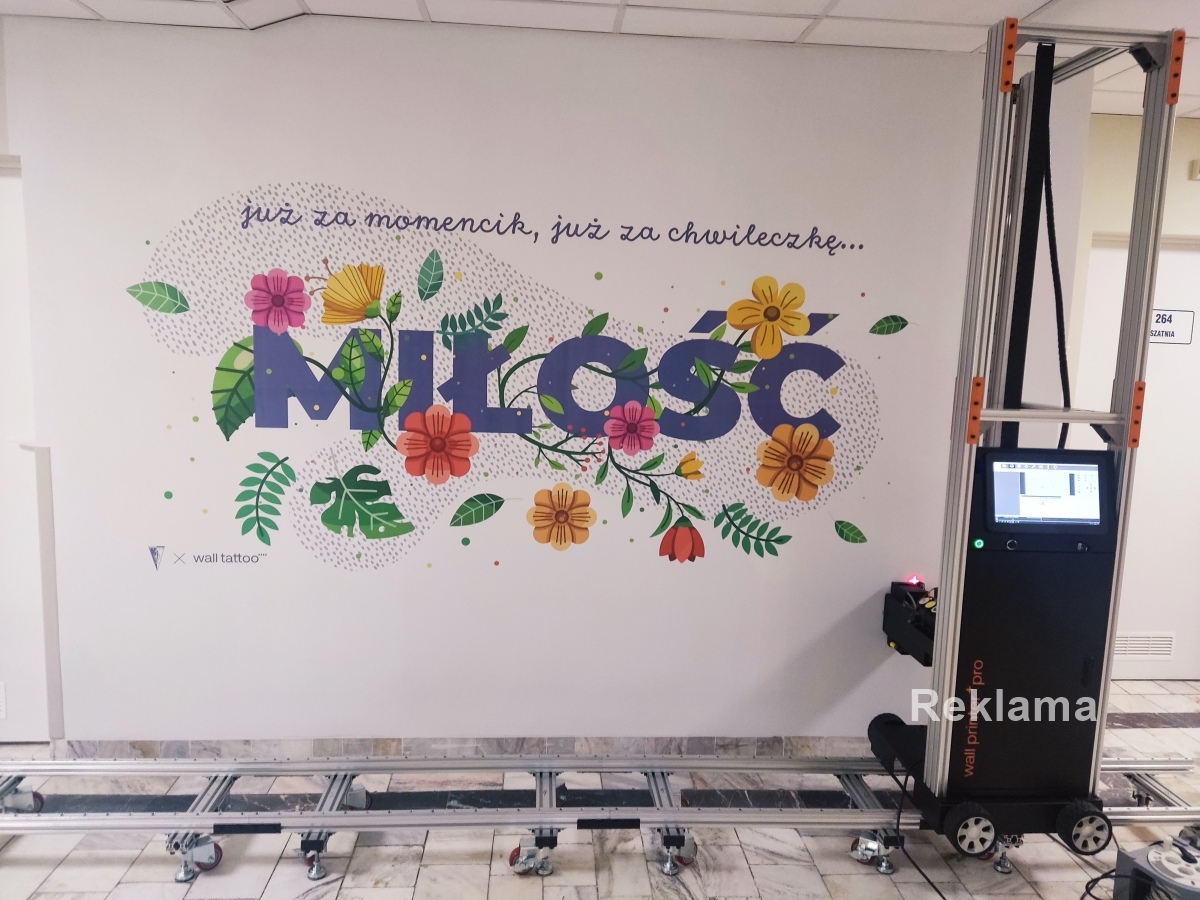 Drukarka ścienna - od pojedynczych zleceń do kontraktów wartych dziesiątki tysięcy