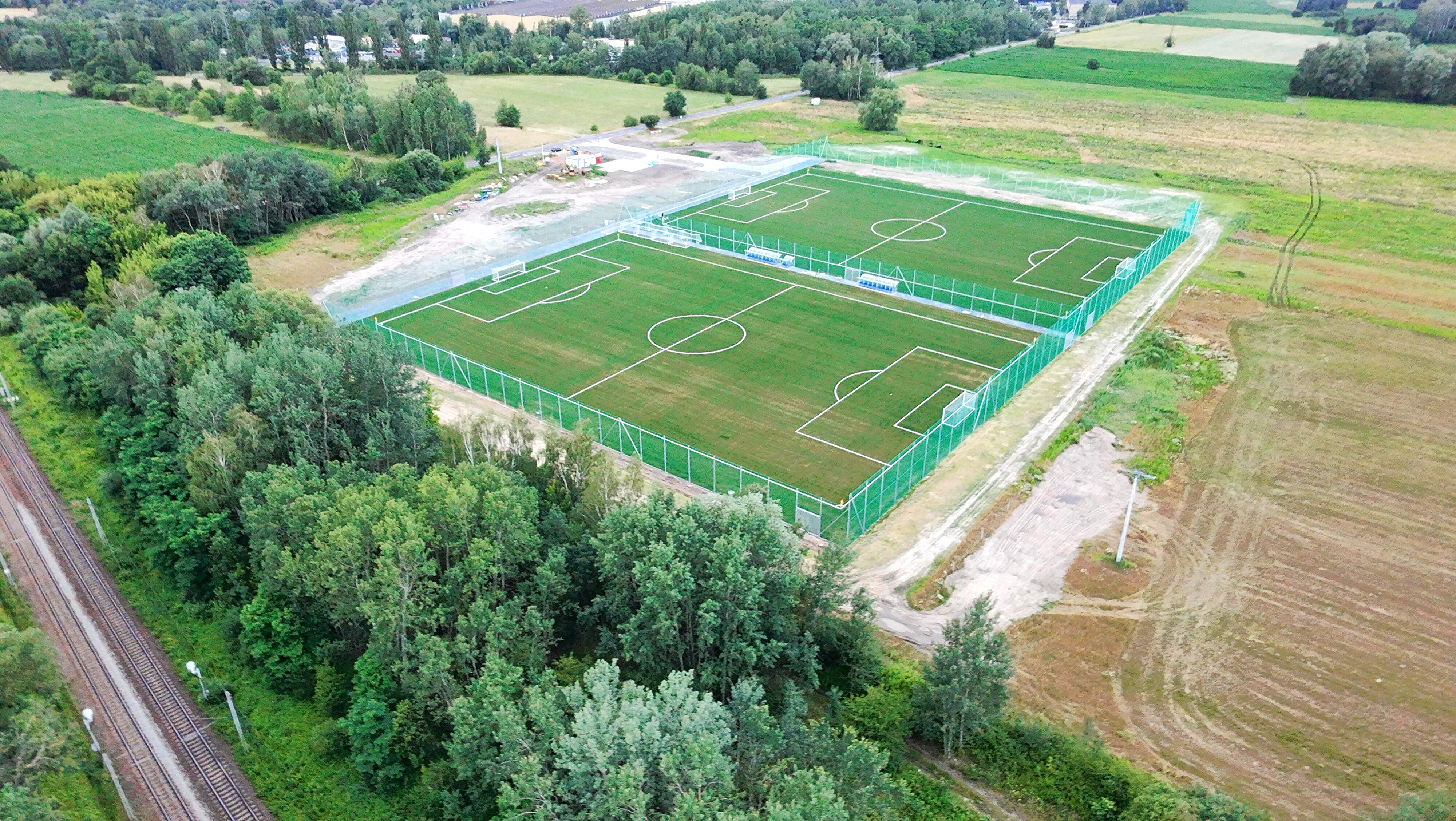 Dwa boiska przy Jagodowej są już gotowe. Trwa dalsza rozbudowa kompleksu