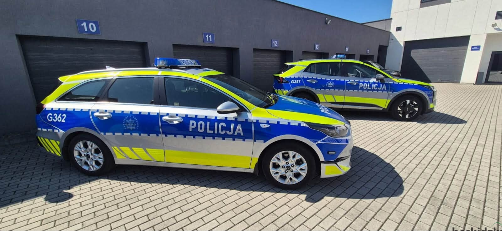 Dwa nowe radiowozy w Brzeźnicy