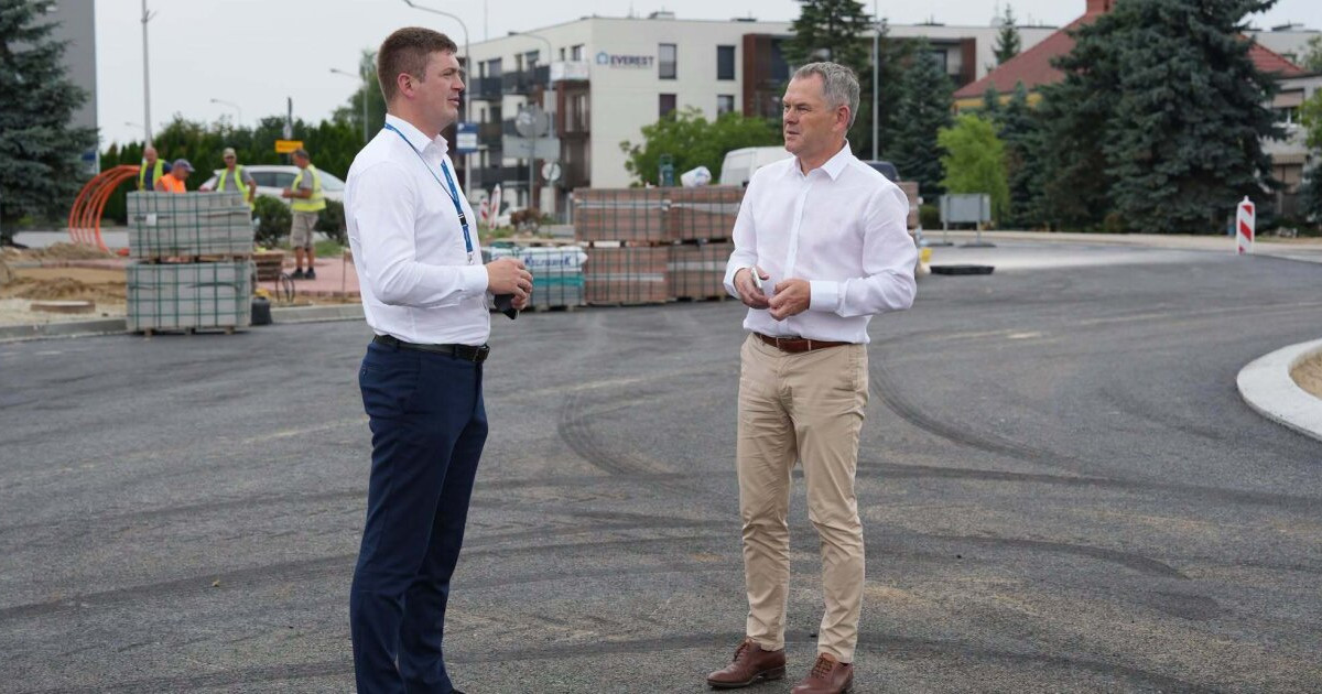 Dyrektor WZDW z wizytą w Śremie. Oceniano postępy przy budowie nowego ronda