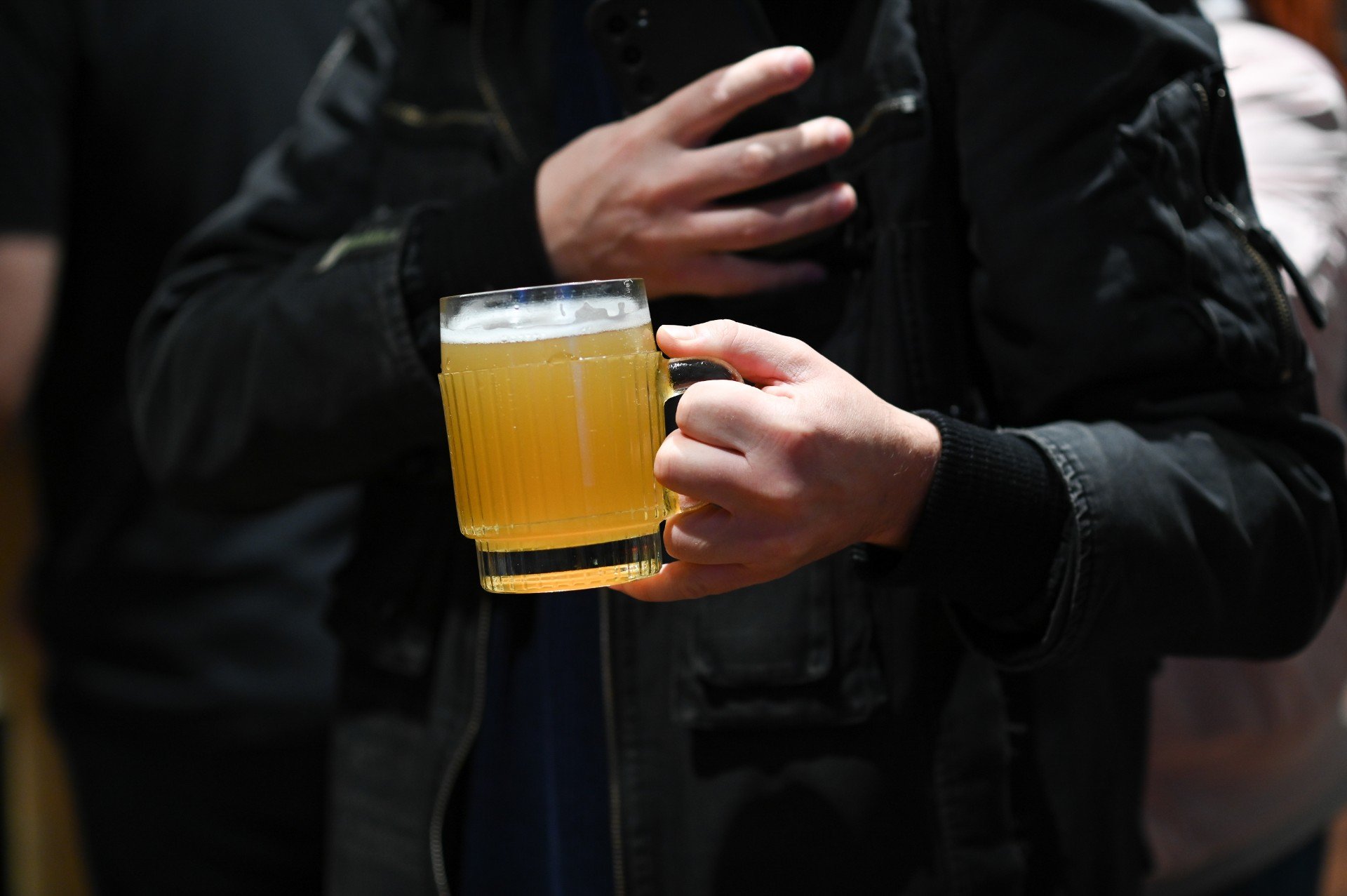 Efekty nocnej prohibicji. To oni zyskują na zakazie sprzedaży alkoholu