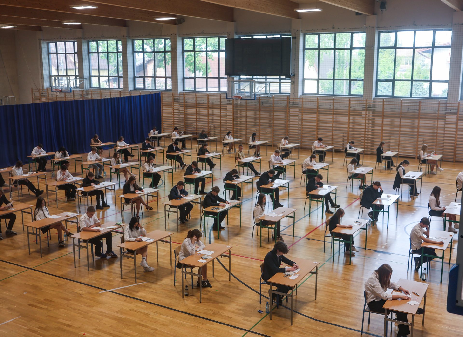 Egzamin ósmoklasisty 2026. Wiemy, które szkoły osiągnęły najlepsze wyniki