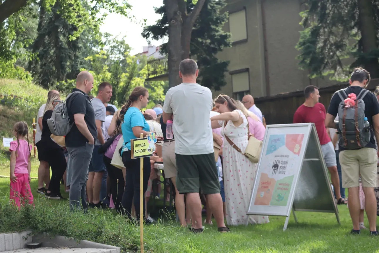 Warsztaty kreatywne podczas Familijnej niedzieli w ogrodzie ŚOK