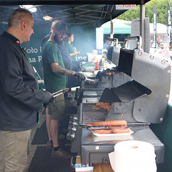 Festiwal Smaków przyciągnął tłumy. W niedzielę wydarzenie trwa jeszcze od godziny 12:00 do 23:00