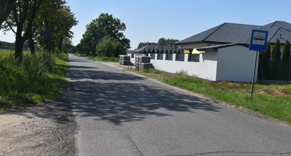 Gmina Nieborów inwestuje w oświetlenie uliczne. Nowe lampy pojawią się w kilku miejscowościach (foto) 1