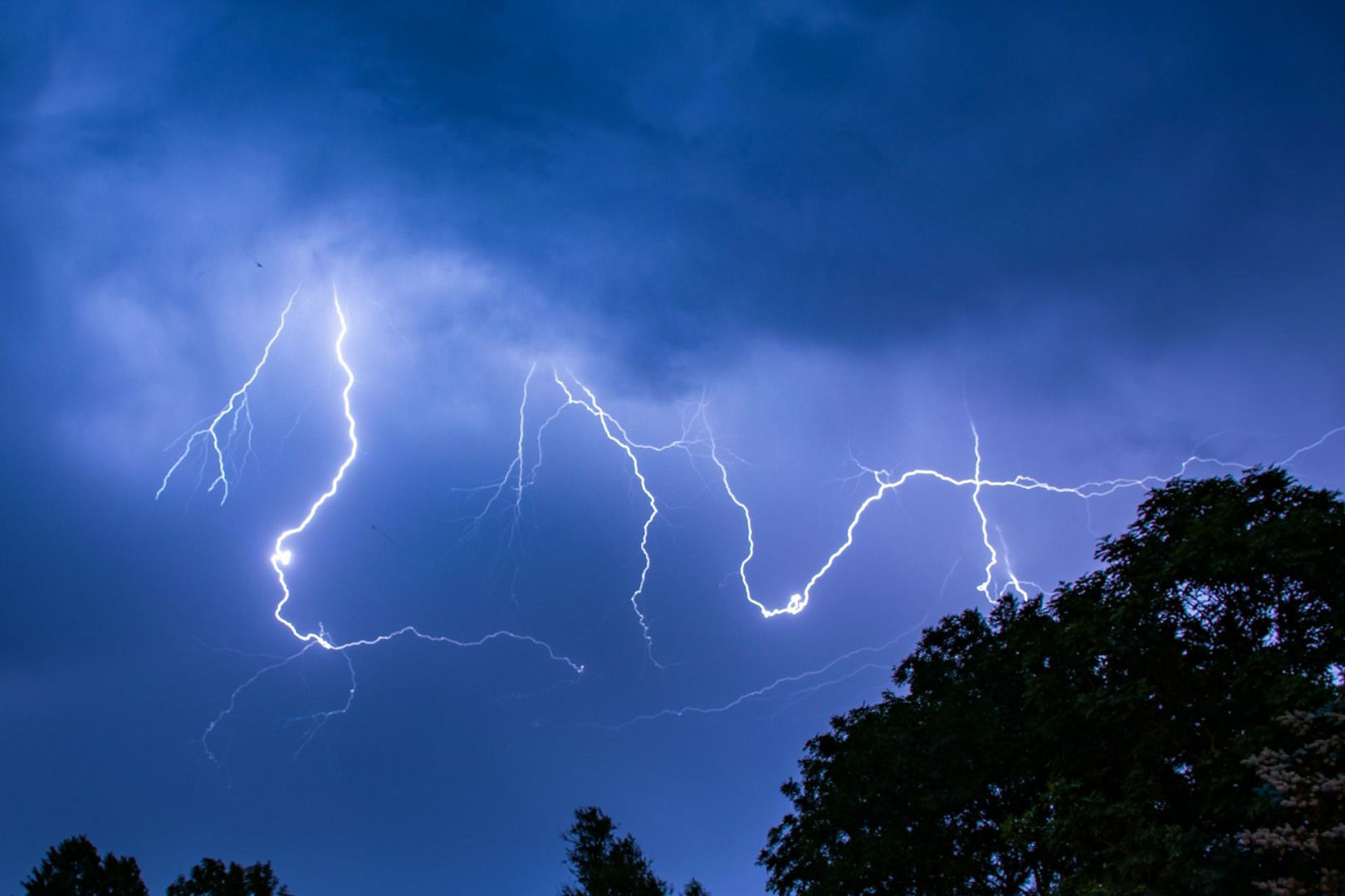 Groźne nawałnice nad Polską. IMGW wydało alerty! "Zagrożenie zdrowia i życia"