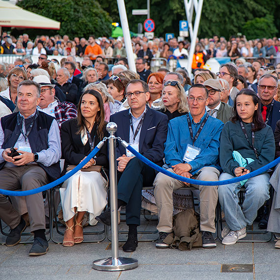 Gwiazdy zostawiły swój ślad w Międzyzdrojach. Tłumy przy Alei Gwiazd, koncert i wyjątkowe chwile z artystami. Za rok jubileuszowa 30. edycja festiwalu