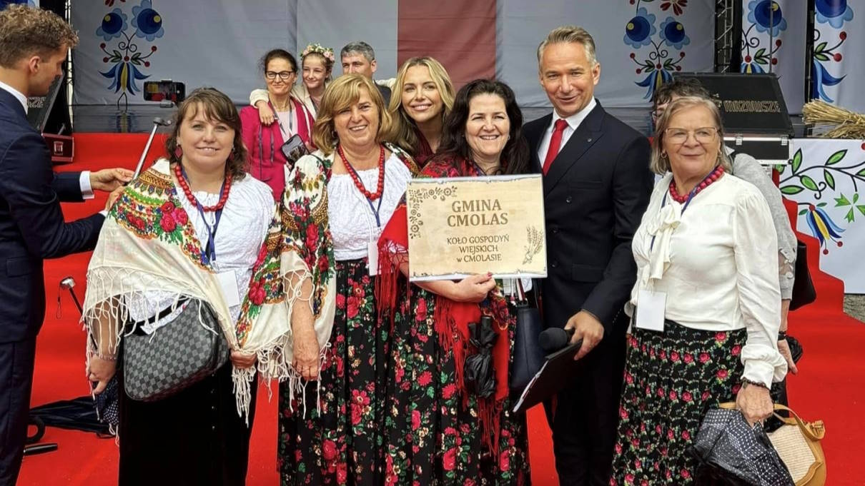 Helikopter nad Cmolasem i koncert zespołu Redlin. Takich dożynek jeszcze nie było