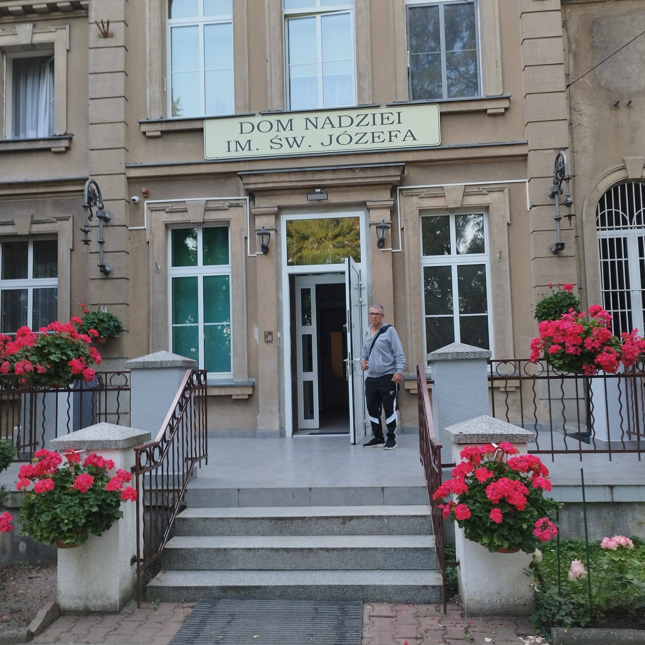 Historia Przemka porusza. Wskoczył z mostu do Warty i ocalił życie mężczyzny