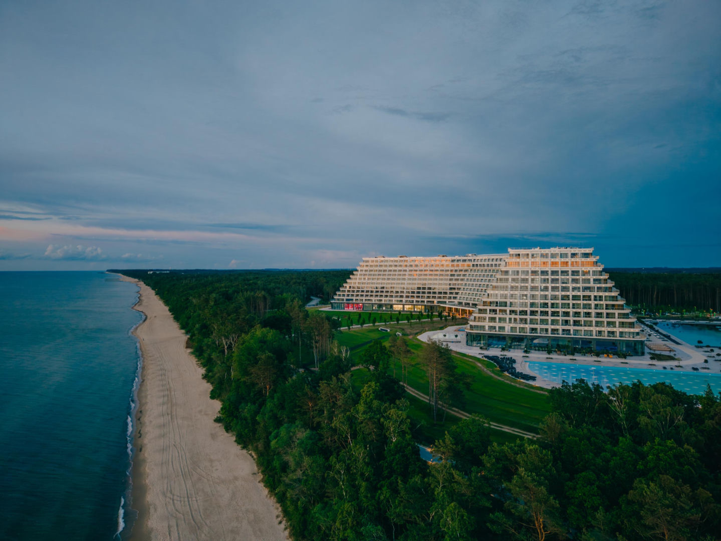Hotel Gołębiewski w Pobierowie zażegnał problemy. Obiekt wydał jasny komunikat