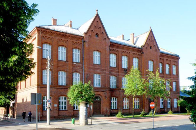 Szkoła Podstawowa nr 1 w Strzelcach Kraj.