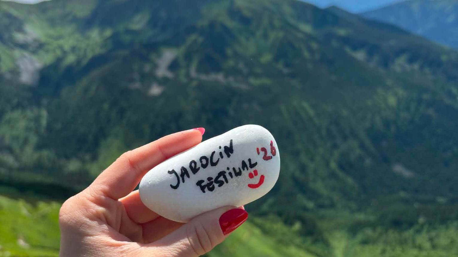 Jarocin Festiwal chowa kamyczki po całym mieście. Znajdź i zgarnij nagrody