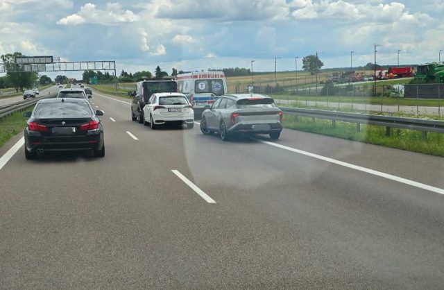 Jechał „wężykiem” po ekspresówce, doprowadził do kolizji. Wszyscy byli przekonani, że jest pijany