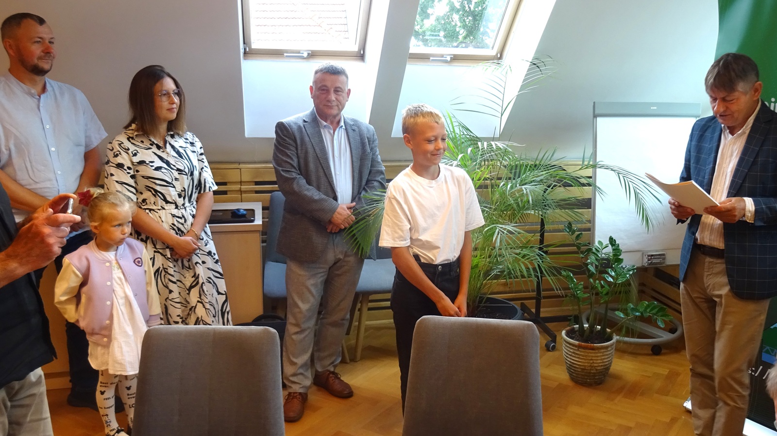 Jest uczniem dopiero IV klasy SP w Swornegaciach, to jego biegi są pierwsza klasa
