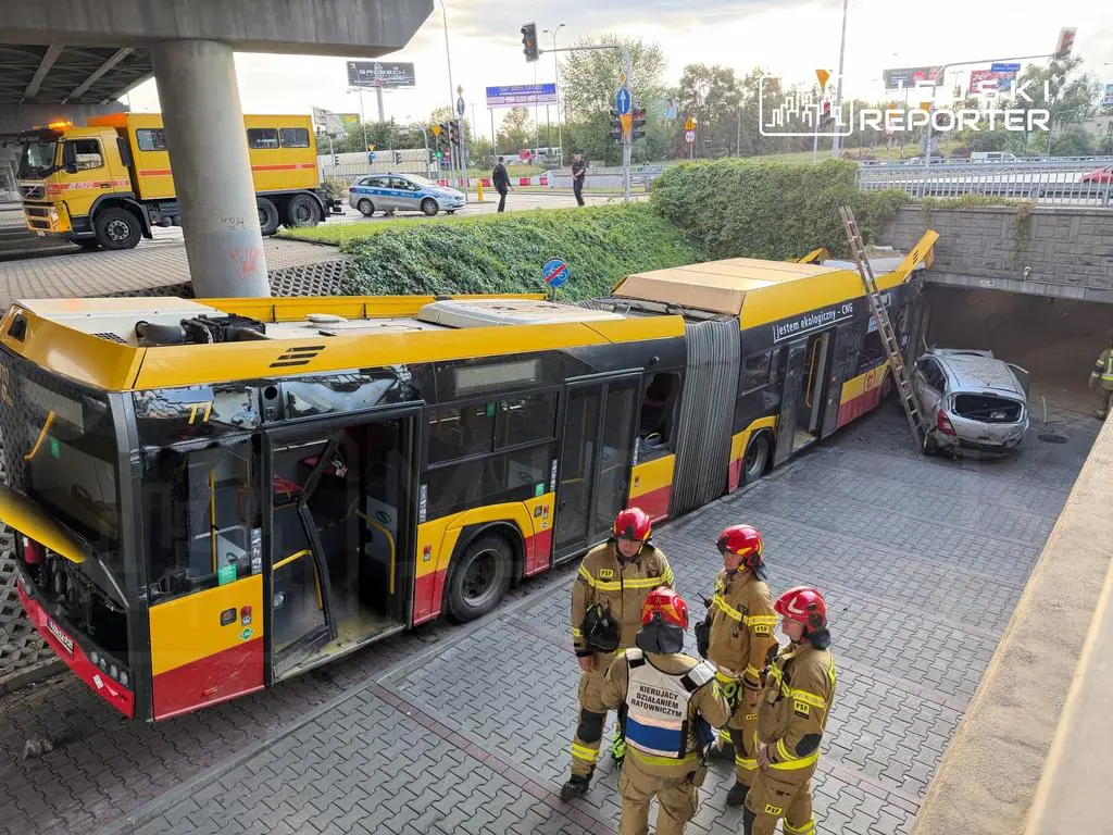 Wypadek autobusu miejskiego w Warszawie