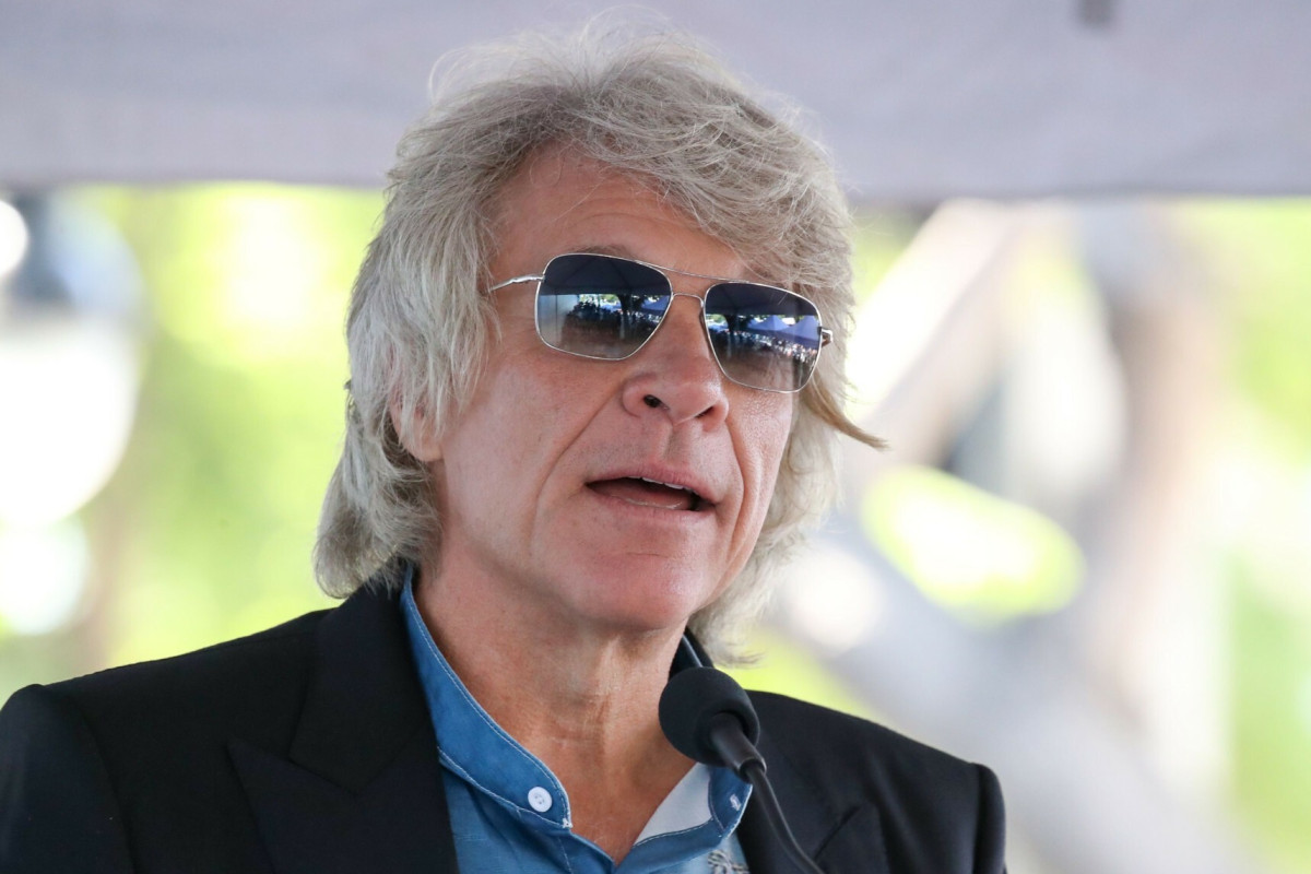 Jon Bon Jovi nagle przerwał występ. „Przepraszam”