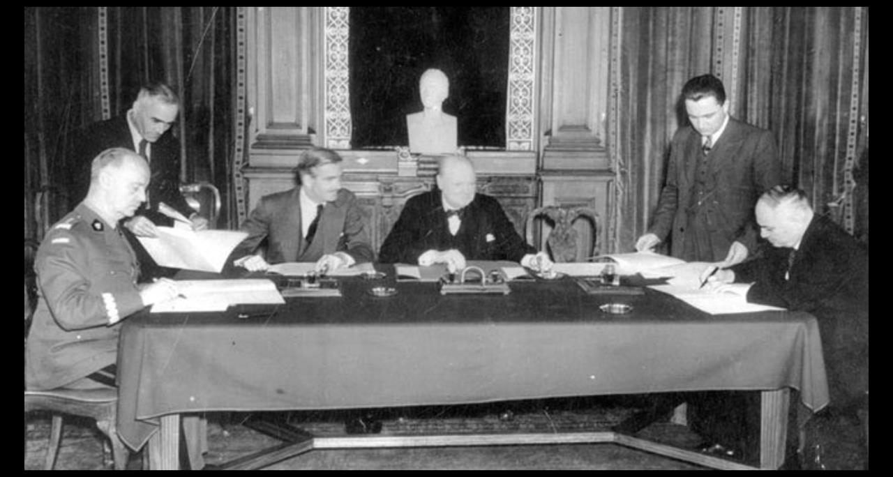 Kalendarium: 30 lipca 1941 w Londynie podpisany został Układ Sikorski-Majski. Porozumienie, na którym zależało Anglikom, przywracało stosunki dyplomatyczne między Polską a ZSRR, zerwane 17 września 1939 z chwilą sowieckiej agresji