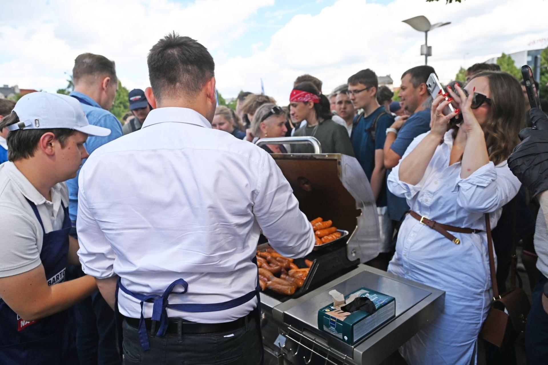 Kampanii jeszcze nie ma, ale kandydaci już ruszyli w miasto