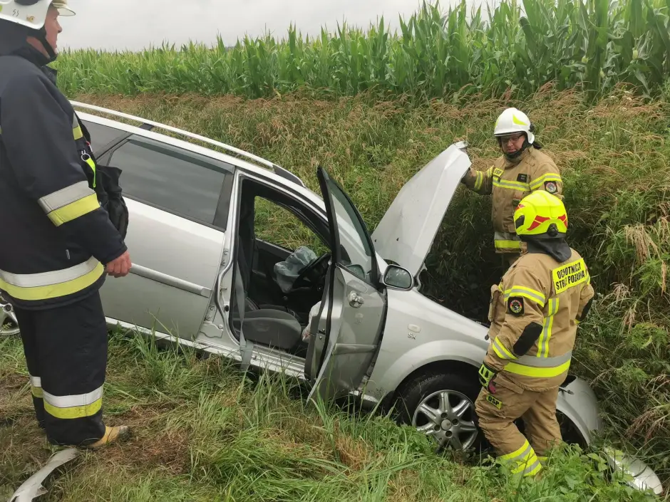 Kierowca nubiry stracił panowanie nad autem na trasie Ligota Mała – Ligota Wielka