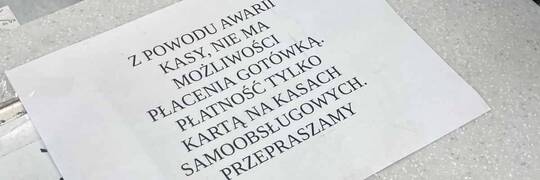 Gotówka coraz mniej mile widziana? „Proszę zapłacić kartą”