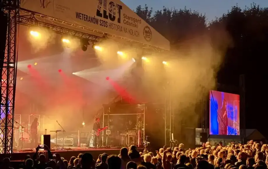 Kliknij aby przejść do XVI Zlot Weteranów Szos za nami. Motoryzacyjne święto przyciągnęło....