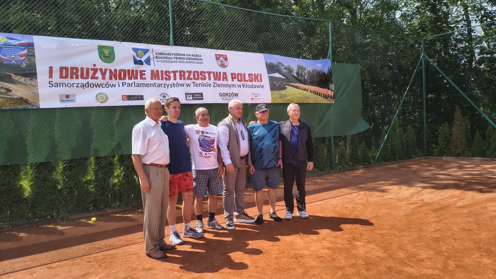 Kłodawa gościła samorządowców tenisistów