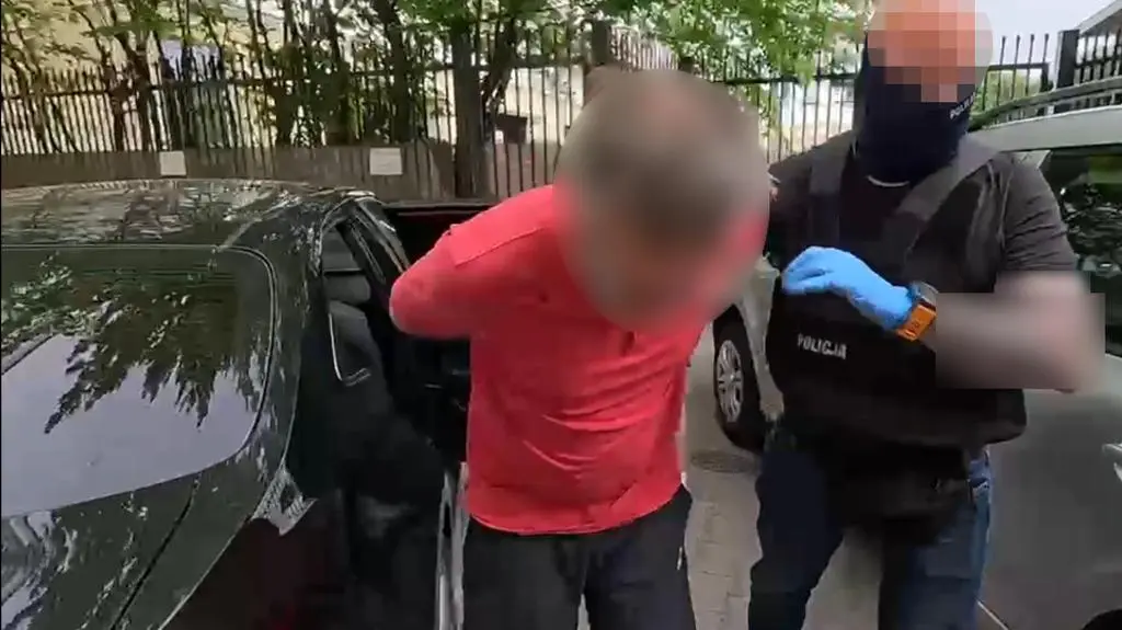 48-latek i 46-latek przemycali kokainę