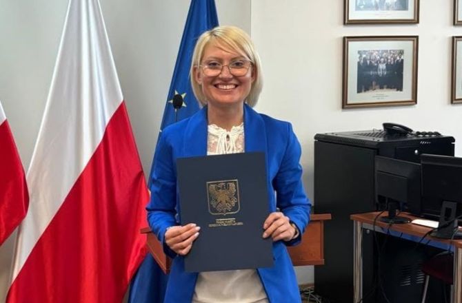 Kolejna radna opuszcza największy klub w radzie miasta