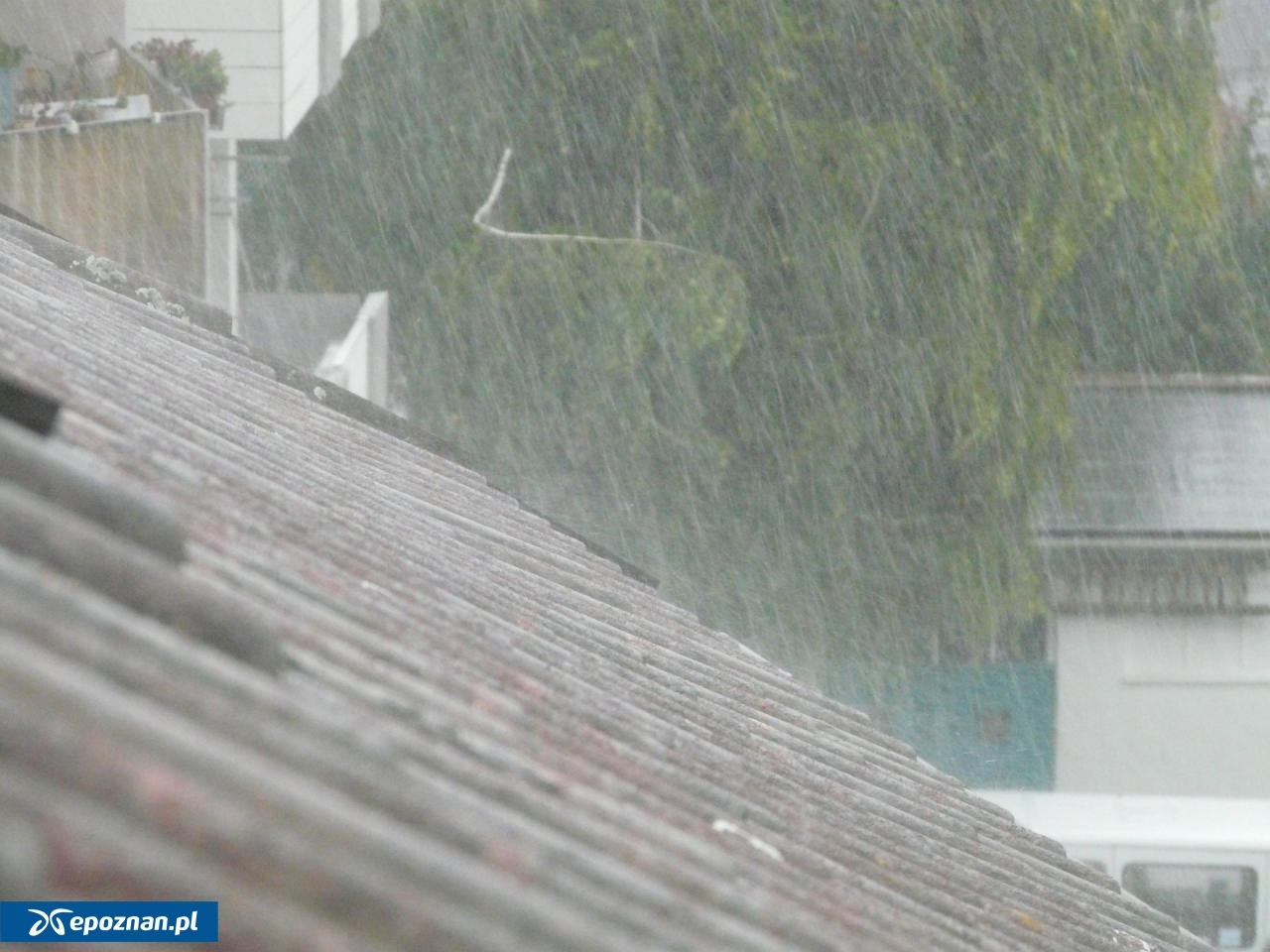 Kolejne ostrzeżenie meteo dla regionu! Mamy jesień w środku lata