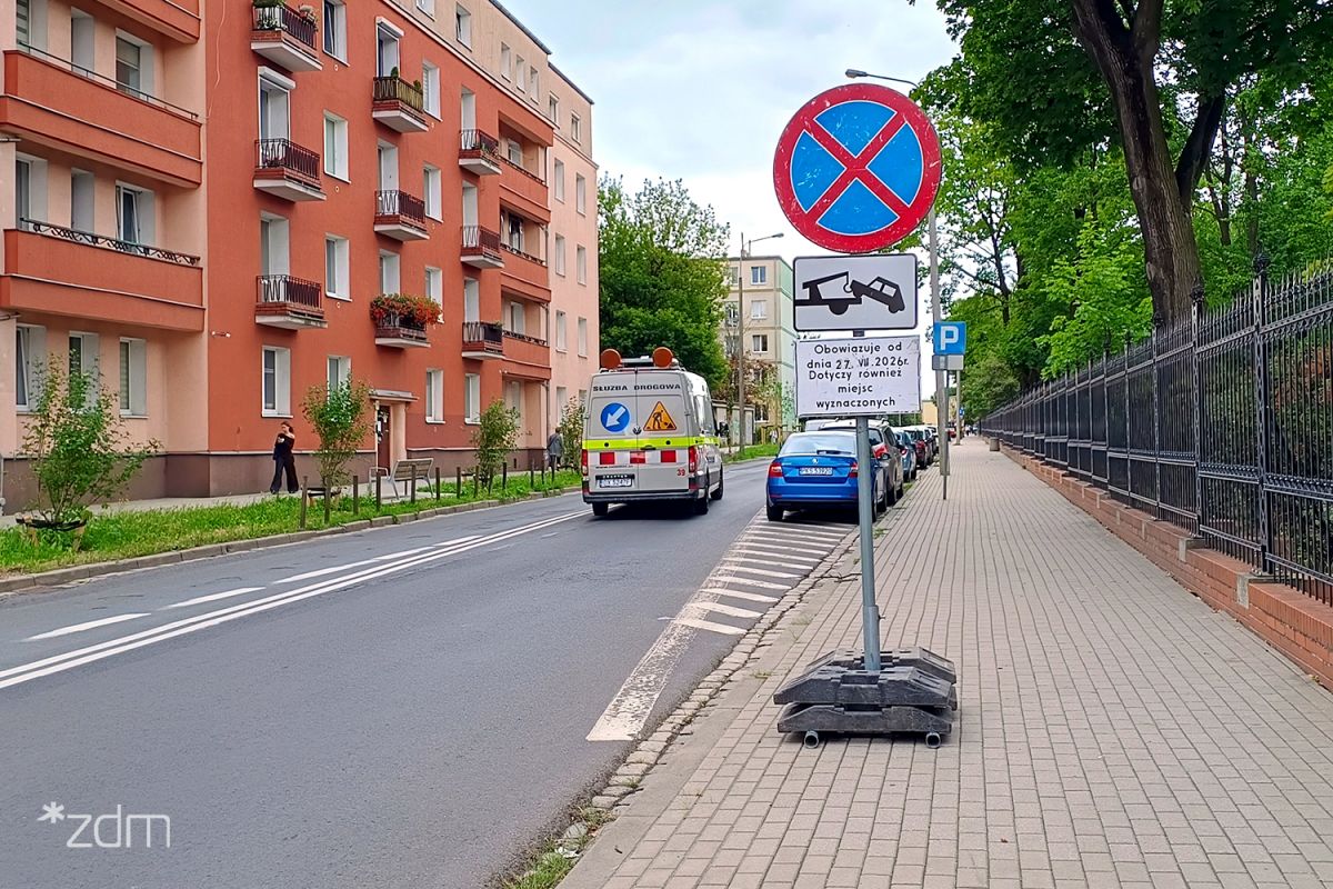 Kolejne zmiany na Ogrodach. Kierowco, przeparkuj auto!