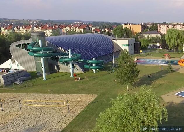 Kolejny przetarg na modernizację wieży zjeżdżalni krytej pływalni w Jaśle