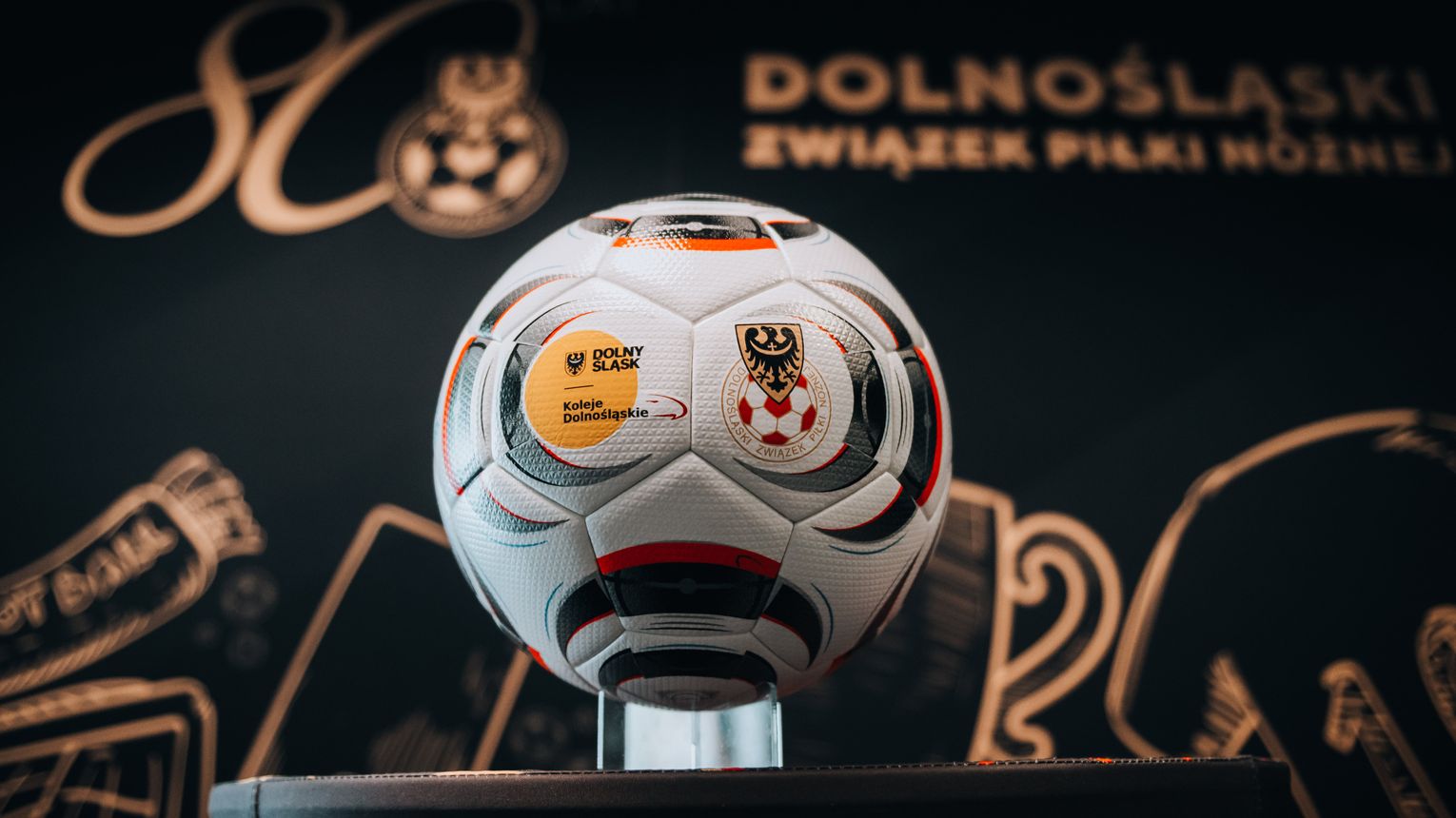 Kolejny sezon IV Liga jedzie z Kolejami Dolnośląskimi
