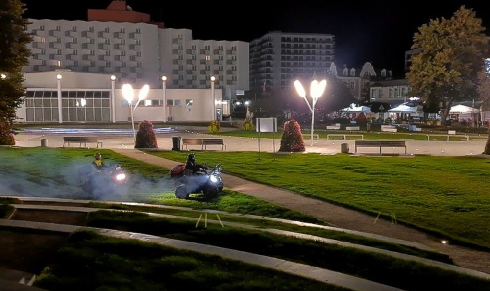 Komary nie dają żyć. Międzyzdroje ruszają do ostrej walki z plagą