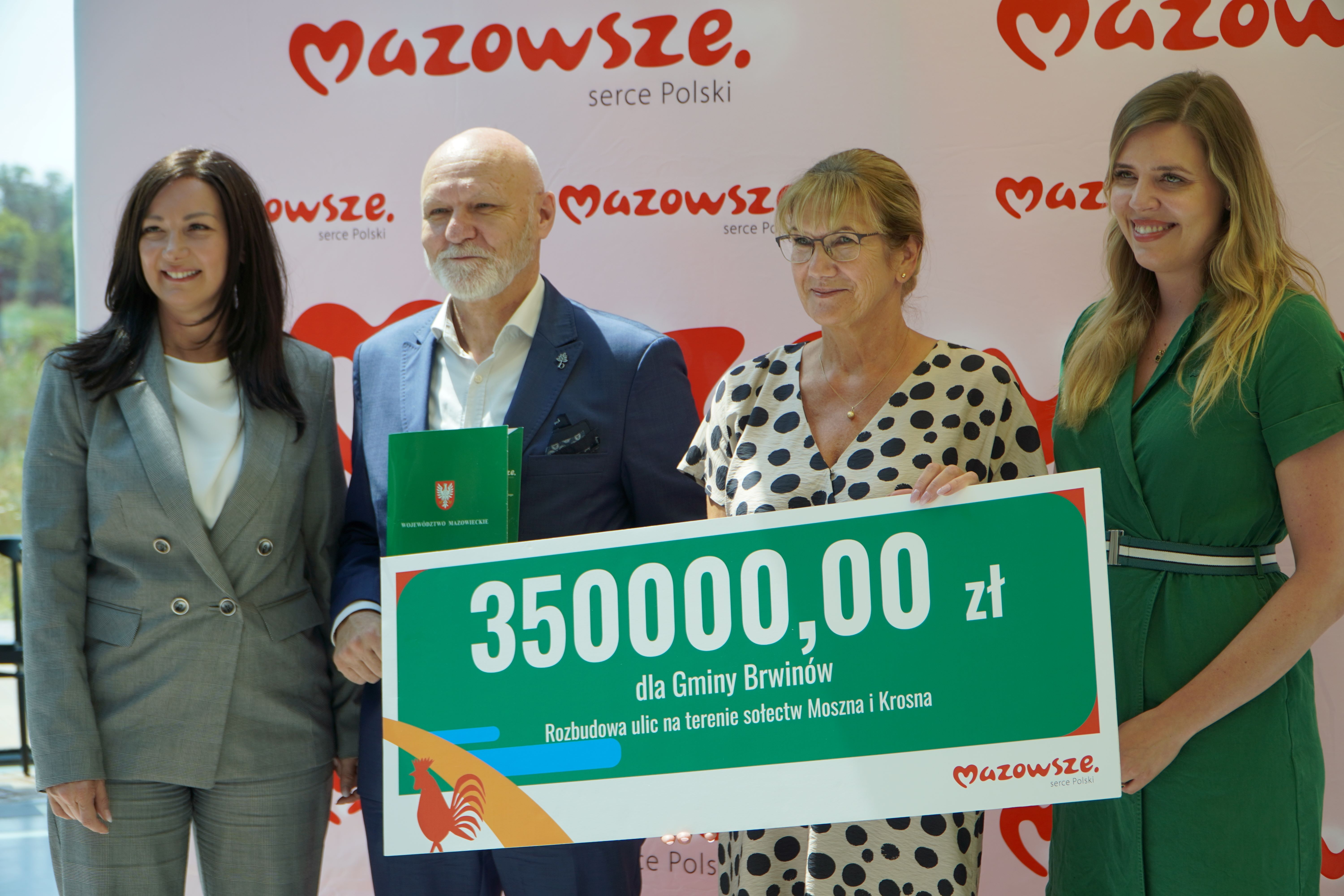 Koniec z błotem na granicy Krosny i Moszny! Brwinów zyska nową drogę jeszcze w tym roku