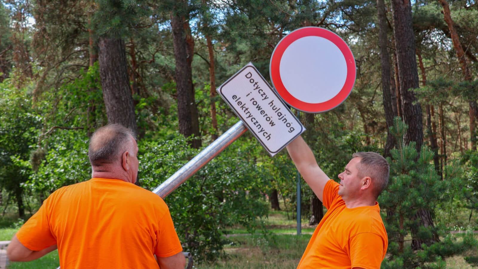Koniec z szaleńczą jazdą na hulajnogach. W mieście pojawiły się nowe zakazy (ZDJĘCIA)