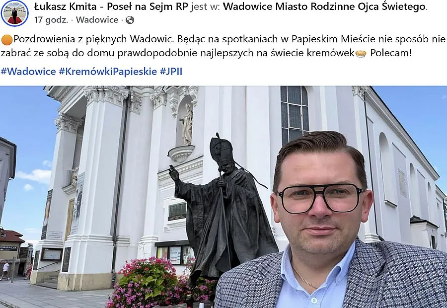 Kremówkowa pułapka w Wadowicach. „Słodki” wpis posła Kmity, a w komentarzach gorzka fala hejtu