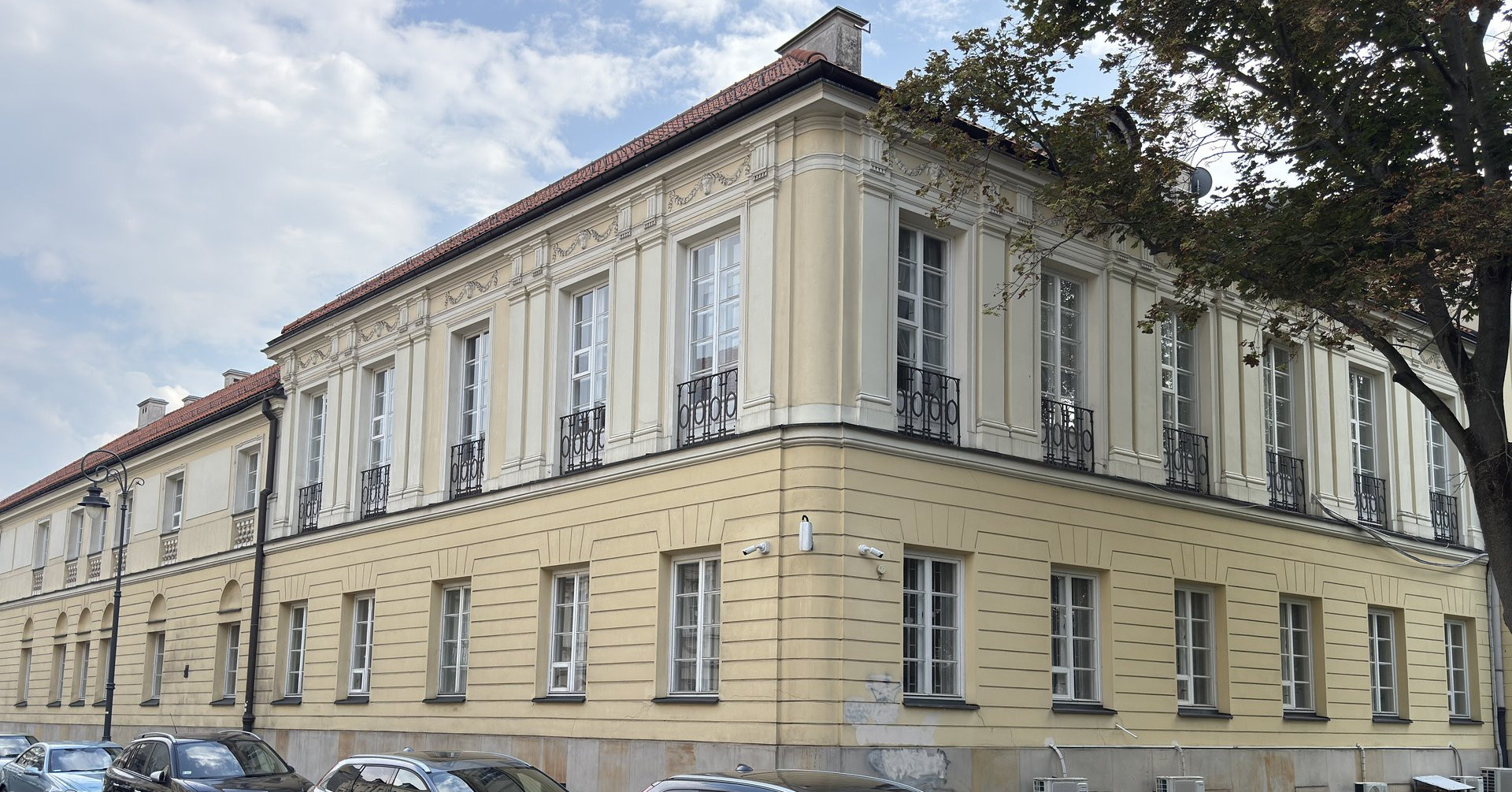 Krzysztof Kamil Baczyński w Powstaniu. Tutaj zginął i został pierwotnie pochowany
