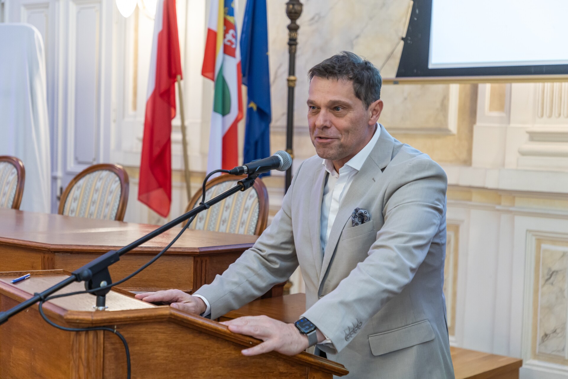 Krzysztof Michalski: „Zawsze idę tam, gdzie jest syf”