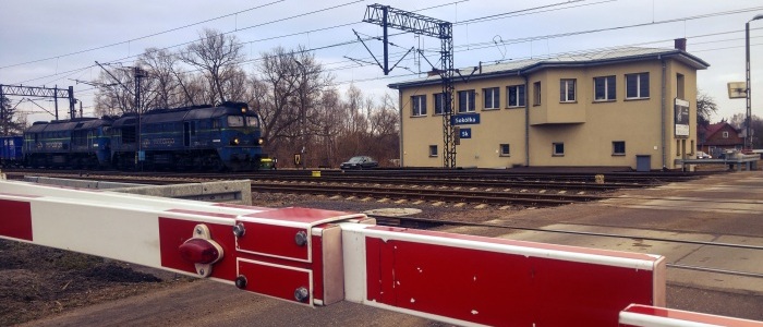 Łagodniejsze kary w sprawie nieuprawnionego nadawania sygnałów radio-stop na kolei