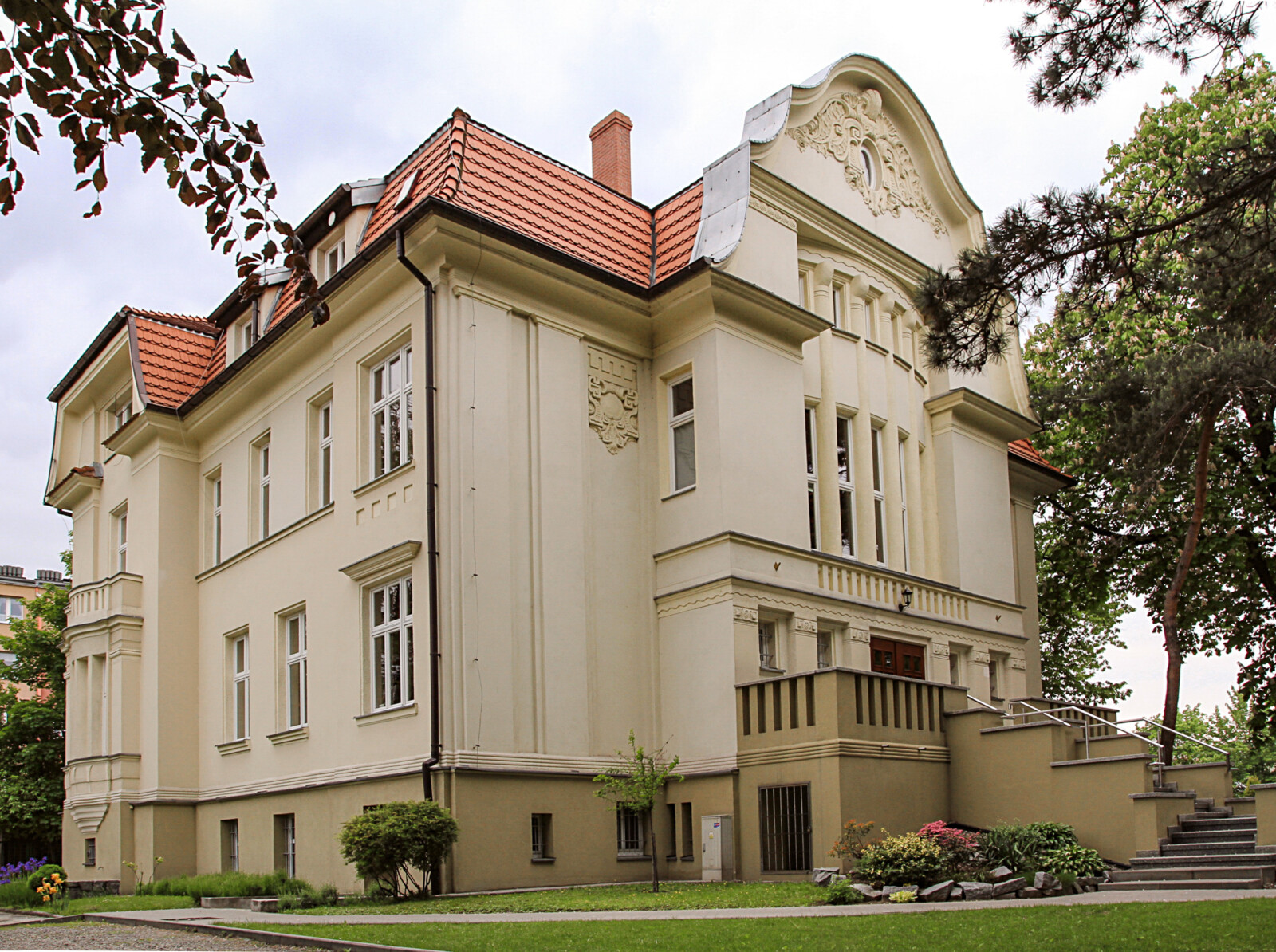 Letni Teatr na Schodach. Tradycyjne spotkanie w bibliotece w Raciborzu