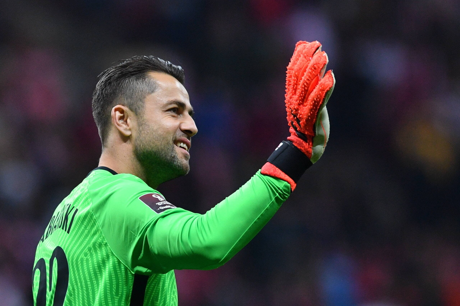 Łukasz Fabiański zakończył zawodową karierę piłkarską. To m.in. były bramkarz Arsenalu oraz West Hamu United. Jeden z bohaterów Euro 2016 zaznaczył w oficjalnym komunikacie, że wciąż pozostanie w piłkarskim świecie.