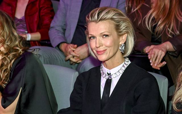 Magda Mołek nie założyła stanika. Dziennikarka i ikona stylu kończy 50 lat. Jest na fali i stara się chwytać byka za rogi