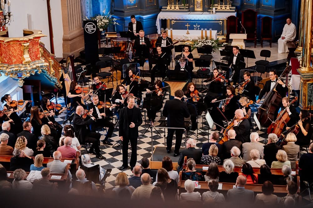 Magiczny koncert „Kolory Polski” w Rawie Mazowieckiej! Sinfonietta Cracovia zachwyciła tłumy