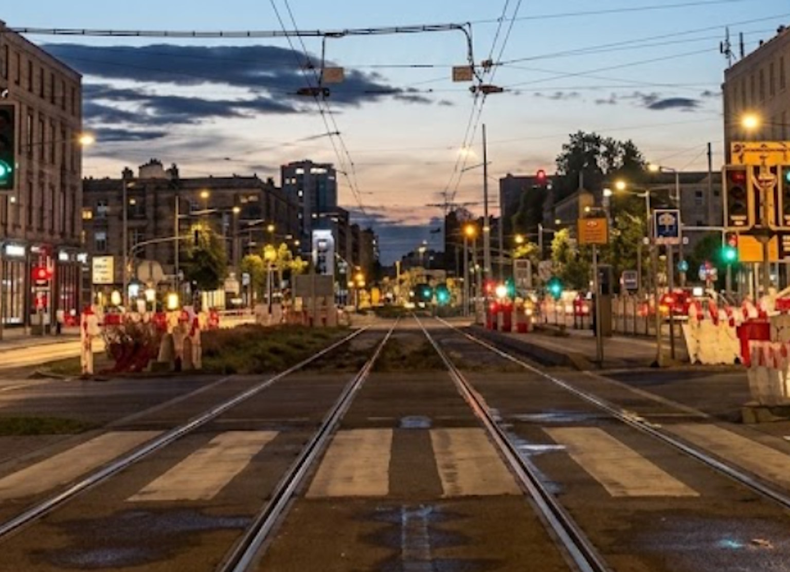 Marszałkowska bez tramwajów w weekend 25-26 lipca. Zawieszone linie 15, 16, 17 i 18, na tory wracają 75 i 77