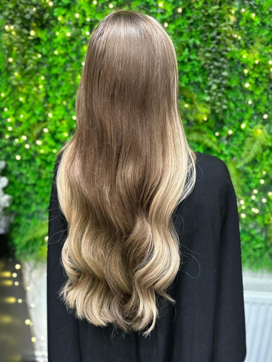 Marzysz o gęstych włosach? Hair Room w Gnieźnie ma dla Ciebie rozwiązanie