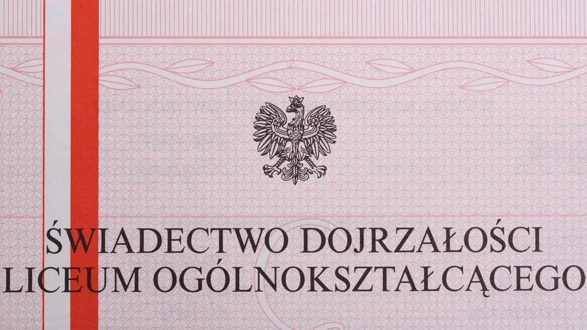 Maturzyści z Pępowa, gra jest warta świeczki! Ruszył coroczny konkurs świadectw