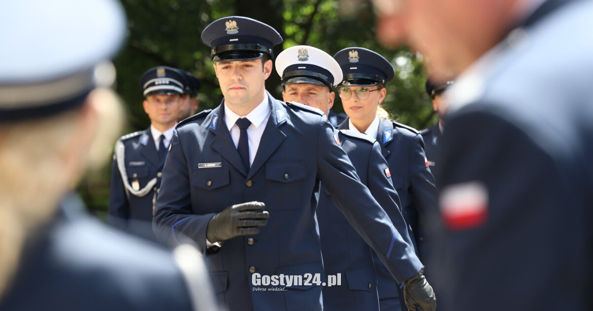 Medale, awanse i słowa uznania. Ten dzień należał do gostyńskich policjantów