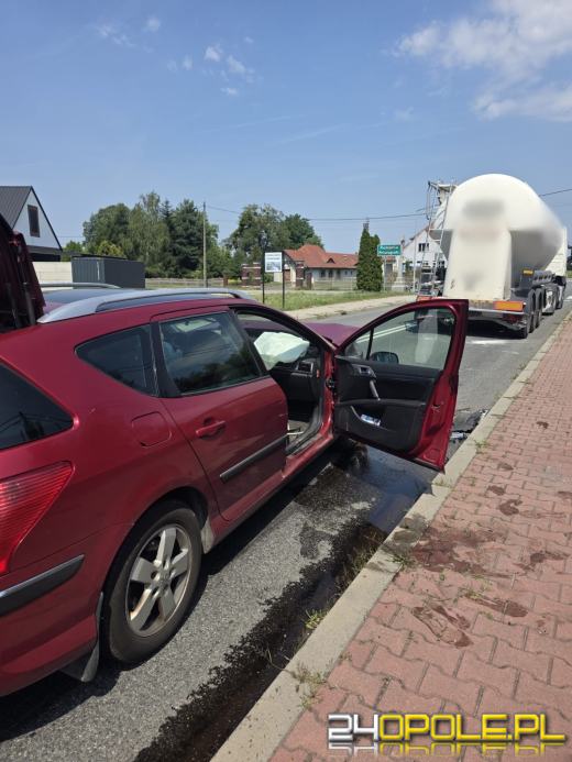 Mężczyzna spadł z ciągnika. Do szpitala zabrał go śmigłowiec LPR