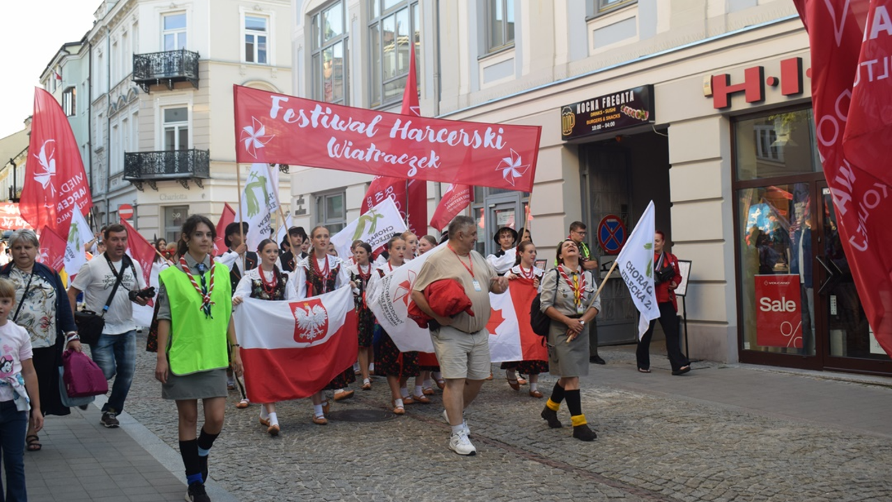 MIASTO Harcerze przejęli władzę nad miastem!